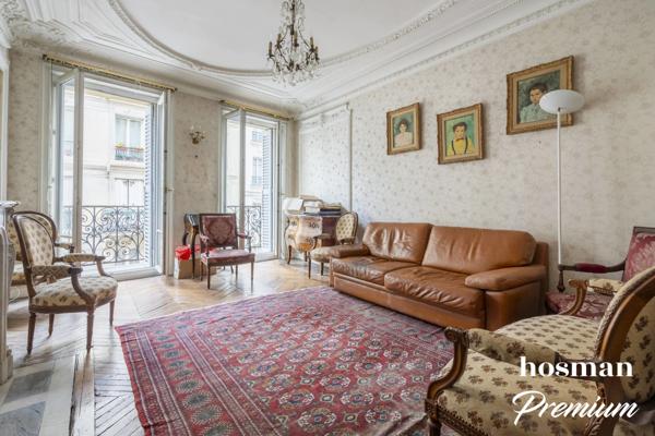 A rénover - 5 pièces de 120 m² - Rue Du Faubourg Poissonnière