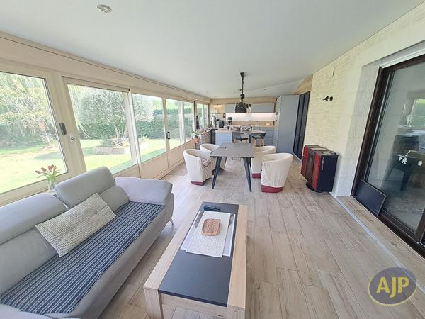 Maison à vendre Challans - 5 pièces, 134m² avec 3 chambre(s) à 330 000€ - AJP Immobilier Challans