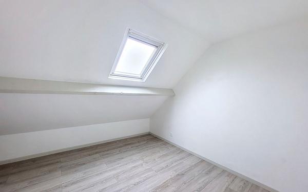 Appartement à louer    3 pièces •  Pontcarré