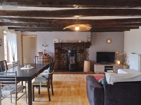 Maison à vendre à Grâce-Uzel dans les Côtes-d'Armor (22460), ref : 22110-2225