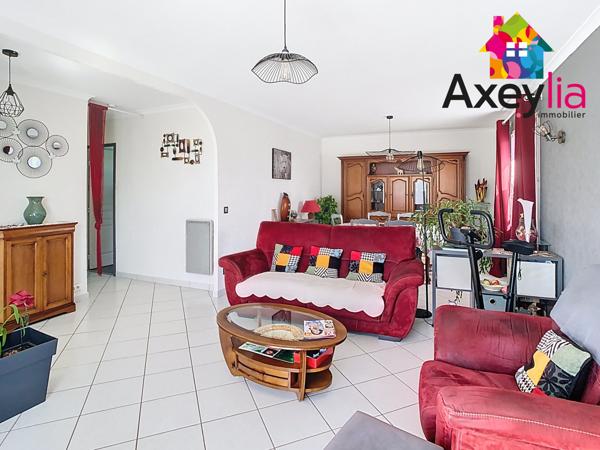 Mably (42300) A VENDRE- SECTEUR MABLY- MAISON SUR TERRAIN DE 2393 M2