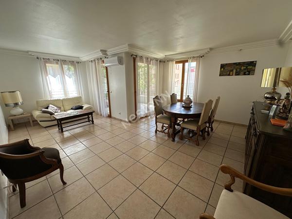 Appartement T3  83.34 m2, GRATTE-CIEL Villeurbanne , 2 chambres, balcon