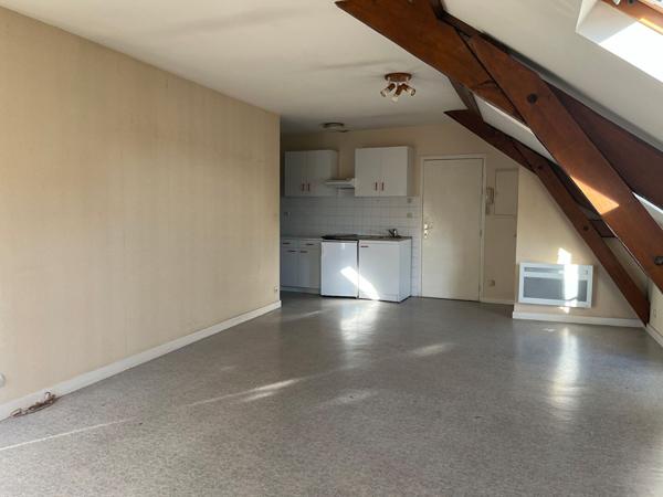 Appartement 3 pièces à louer Châtellerault - 86100 / Réf: 638