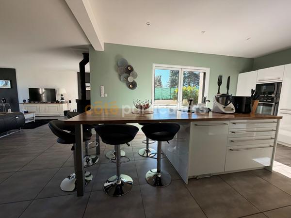 Vente Maison227 m² - 8 Pièces - LA CROIX EN TOURAINE (37150)