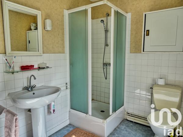 Maison à vendre 6 pièces 109 m² Sainte-Croix-de-Mareuil