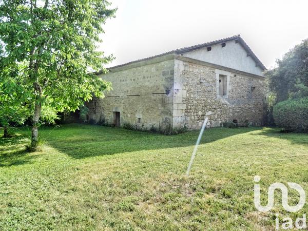 Maison à vendre 6 pièces 109 m² Sainte-Croix-de-Mareuil