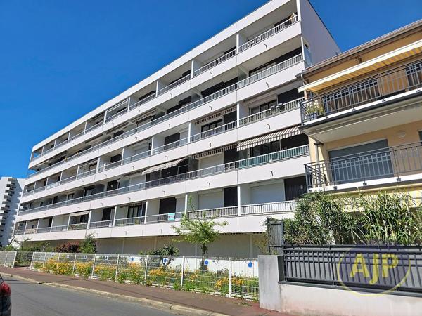 Appartement à vendre Arcachon - 3 pièces, 46m² avec 1 chambre(s) à 275 000€ - AJP Immobilier Arcachon