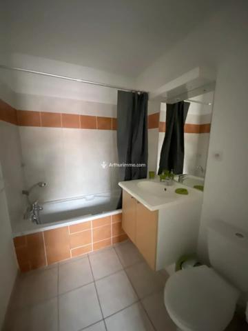 Location                                                      Appartement
                        
                     2 pièces                      37 m2                     à Millau
