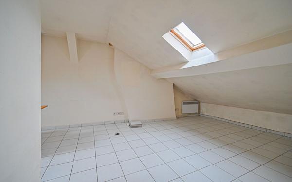 Appartement à vendre    2 pièces •  Paris 12