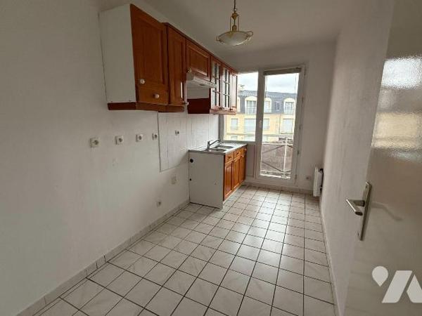 Appartement à Vendre à Compiègne (60200) en Oise (60)

Cet appartement de 75.4 m² est situé a...