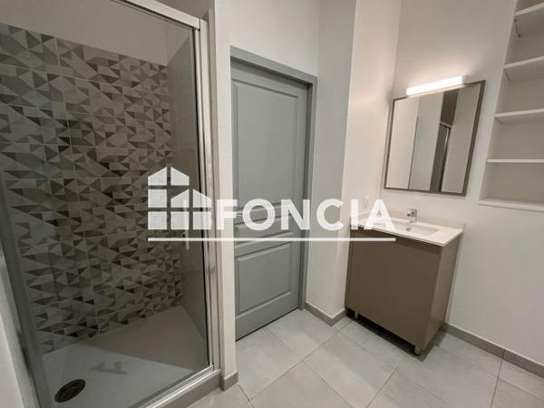 Location Studio 26.6 m² - 52 RUE MONTPENSIER Pau 64000