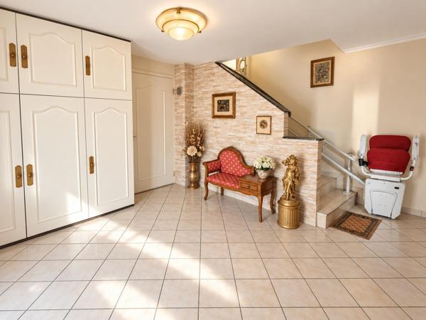 À Guewenheim, découvrez cette maison de plain-pied soigneusement entretenue, offrant confort, fonctionnalité et un agréable cadre de vie au calme.