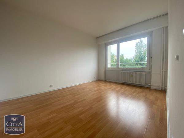 Appartement à louer 4 pièces 94.15m²