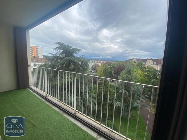 Appartement à louer 4 pièces 94.15m²