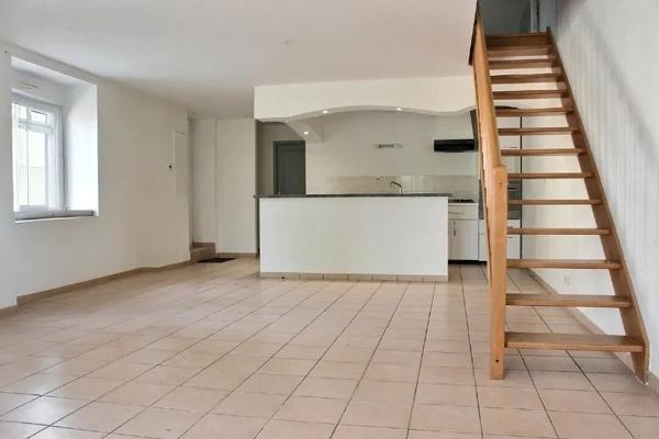 Appartement - grande pièce de vie - 4 chambres - REGRET / VERDUN