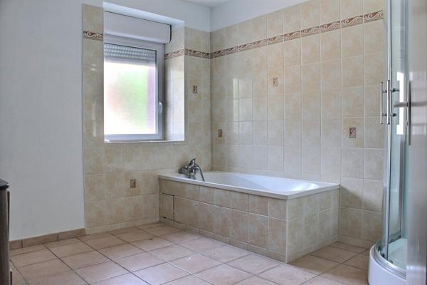 Appartement - grande pièce de vie - 4 chambres - REGRET / VERDUN