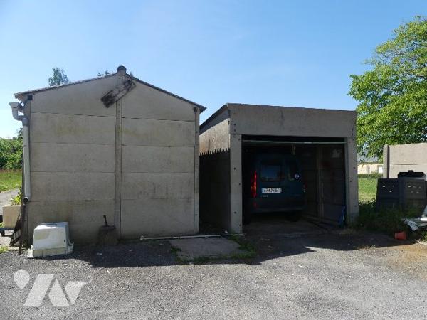 A VENDRE MAISON INDEPENDANTE + T1 35600 REDON