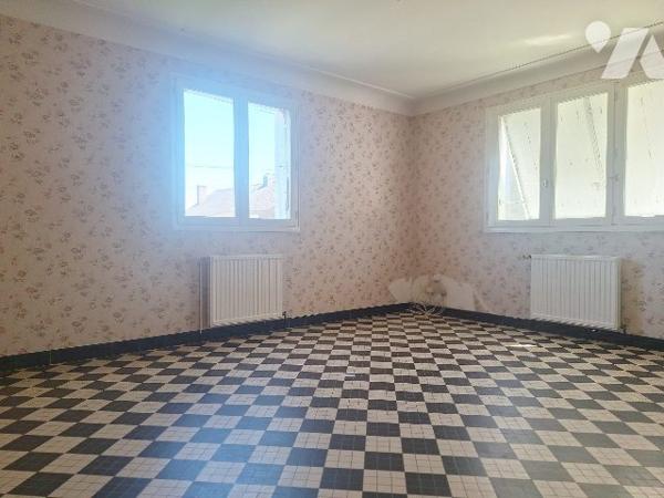 A VENDRE MAISON INDEPENDANTE + T1 35600 REDON