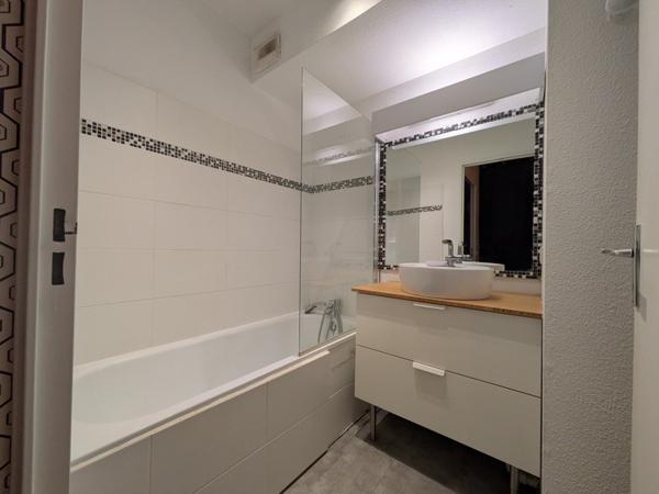 Appartement à vendre |  Saint-Jean-d'Illac |  2 pièces | 57 m²