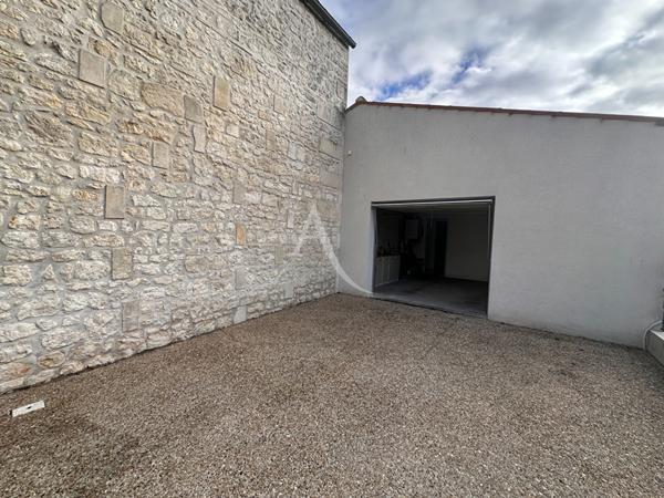 Maison Saintes Rive Droite - Terrain arboré