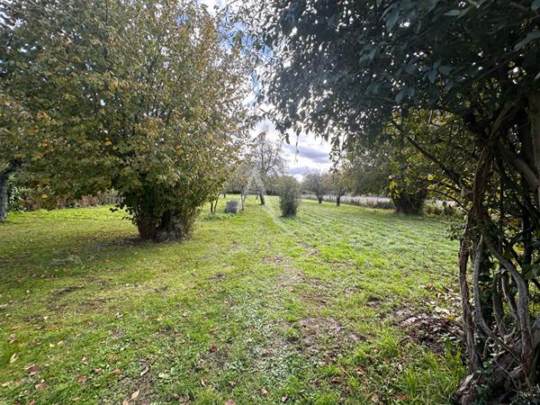 Maison Saintes Rive Droite - Terrain arboré