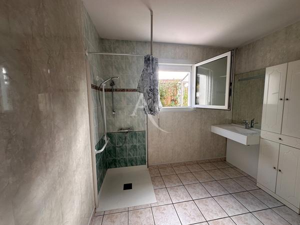 Maison Saintes Rive Droite - Terrain arboré