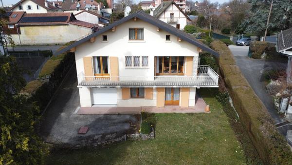 Maison individuelle avec appartement indépendant