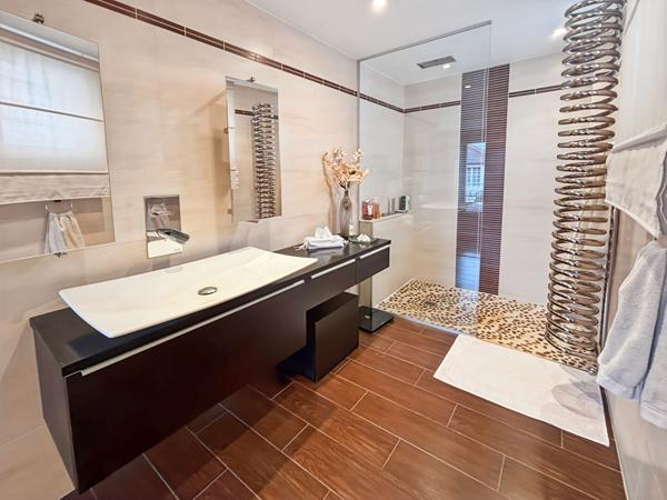 Maison 7 pièces avec terrain de 630 m² Igny  DPE C