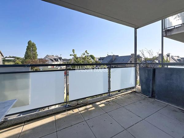 Appartement T2 avec terrasse, ascenseur et parking sécurisé à Saint-Malo