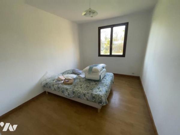 SAINT LEGER LES VIGNES - MAISON DE 126m² sur terrain de 5879M² avec HANGAR d'environ 300m²