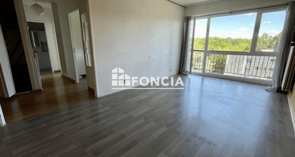 Location Appartement 2 pièces 49.3 m² - Maurepas 78310