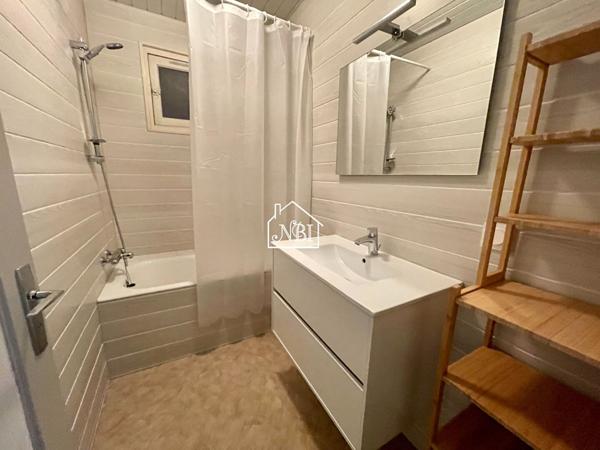 A LOUER Appartement T3 60 m2 meublé GARE LAVAL