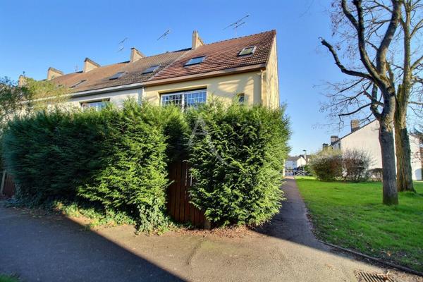 Maison 7 pièces Maurepas quartier des Bessières