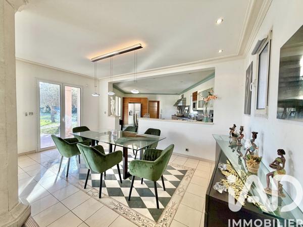 Maison à vendre 5 pièces 300 m² Nîmes-Saint-Césaire