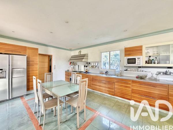 Maison à vendre 5 pièces 300 m² Nîmes-Saint-Césaire