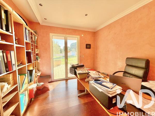 Maison à vendre 5 pièces 300 m² Nîmes-Saint-Césaire
