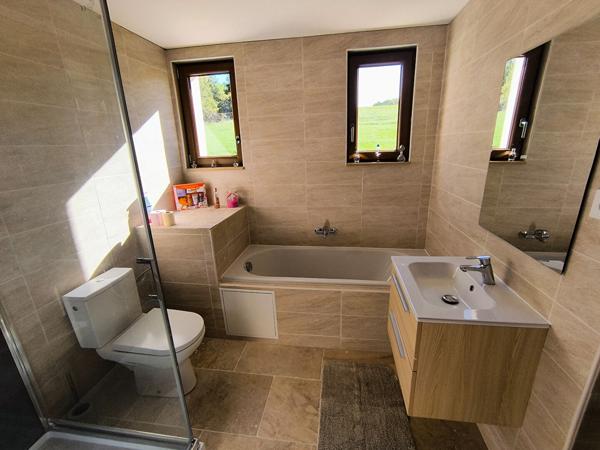 Maison rénovée proche Catus 5 pièce(s) 173 m2