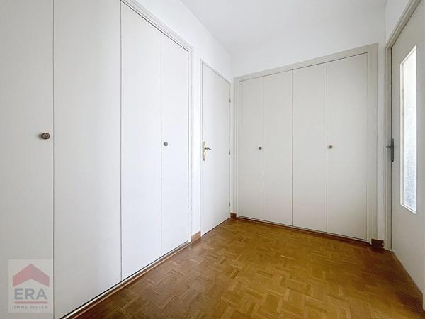 A VENDRE 13003 MARSEILLE JOLIETTE HOPITAL EUROPEEN APPARTEMENT T3 BALCON GARAGE CAVE