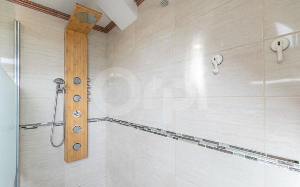 Maison à vendre    6 pièces • 165,08 m2 Boissy-Saint-Léger