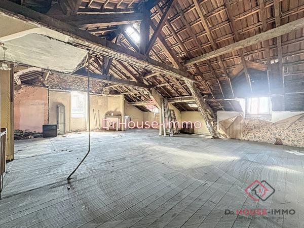 Immeuble à vendre 16 pièces de 212 m²