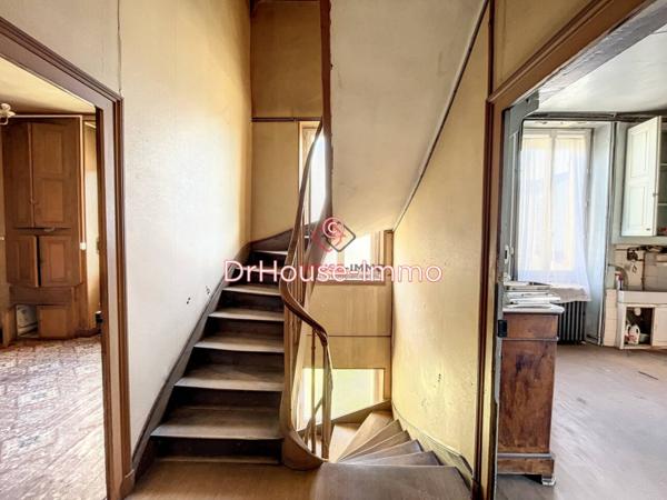 Immeuble à vendre 16 pièces de 212 m²