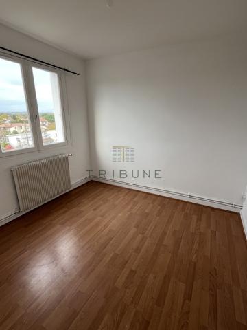 Appartement 4 pièce(s) 2 chambre(s) 67 m²