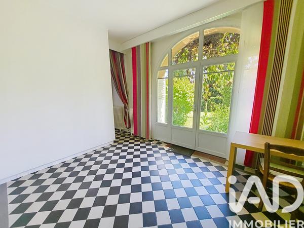 Maison à vendre 11 pièces 232 m² Jouy-en-Josas