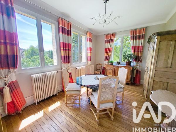 Maison à vendre 11 pièces 232 m² Jouy-en-Josas