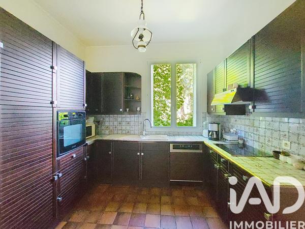 Maison à vendre 11 pièces 232 m² Jouy-en-Josas
