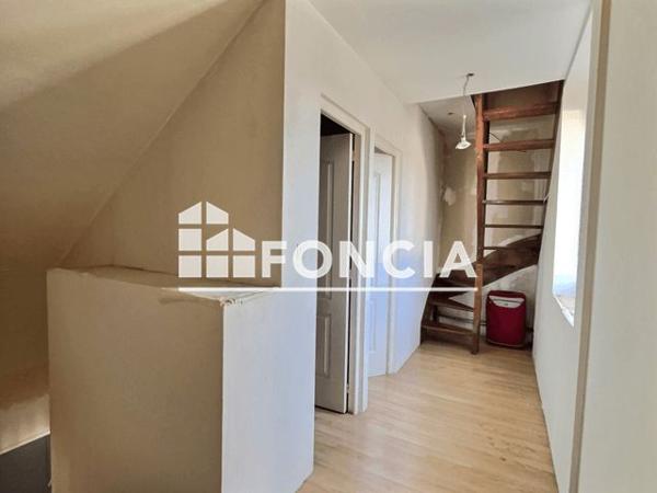 À vendre Maison 4 pièces 100 m² - Le Chambon-feugerolles 42500