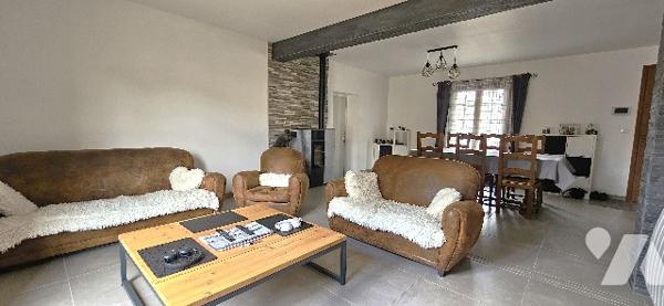 Maison de 171m² entièrement rénovée, avec studio indépendant et idéalement située.