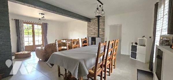 Maison de 171m² entièrement rénovée, avec studio indépendant et idéalement située.