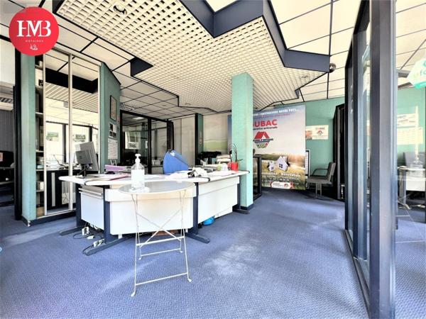 Local professionnel à vendre à Aurillac dans le Cantal (15000), ref : 10627/886   
Square