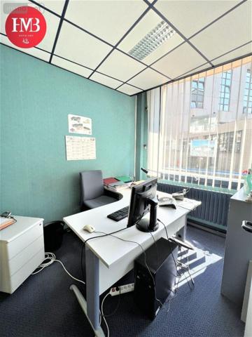 Local professionnel à vendre à Aurillac dans le Cantal (15000), ref : 10627/886   
Square